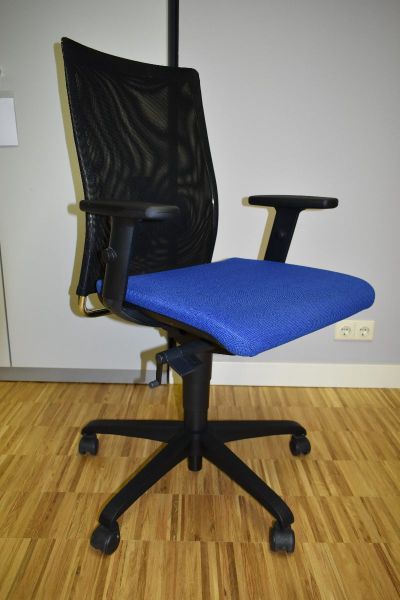 Bürodrehstuhl, Nowy Style, INTRATA M23, blau/ chrom